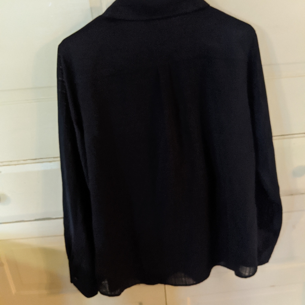 Large VanHeusen button down shirt